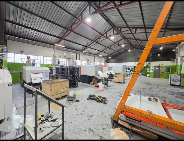3,600M² FACTORY FOR SALE IN ANDERBOLT